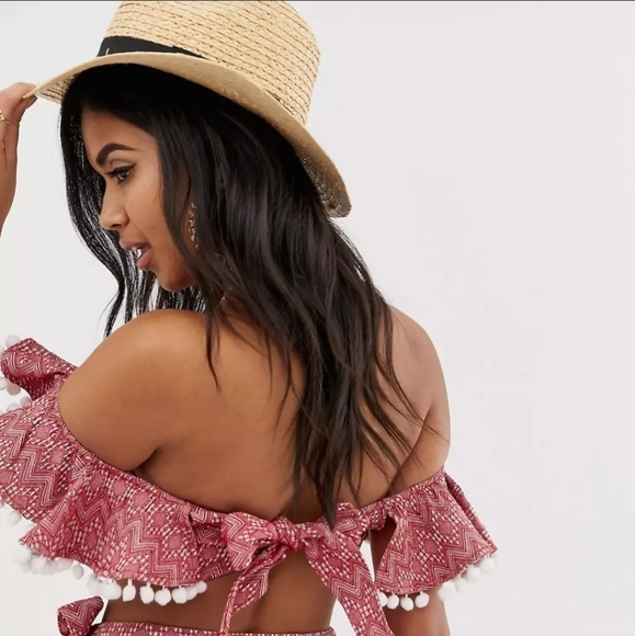 ASOS DESIGN jacquard pom pom frill beach red and white top size 2 - Picture 2 of 8